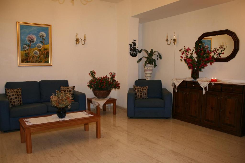 Blue Bay Apartments Hersonissos  Ngoại thất bức ảnh
