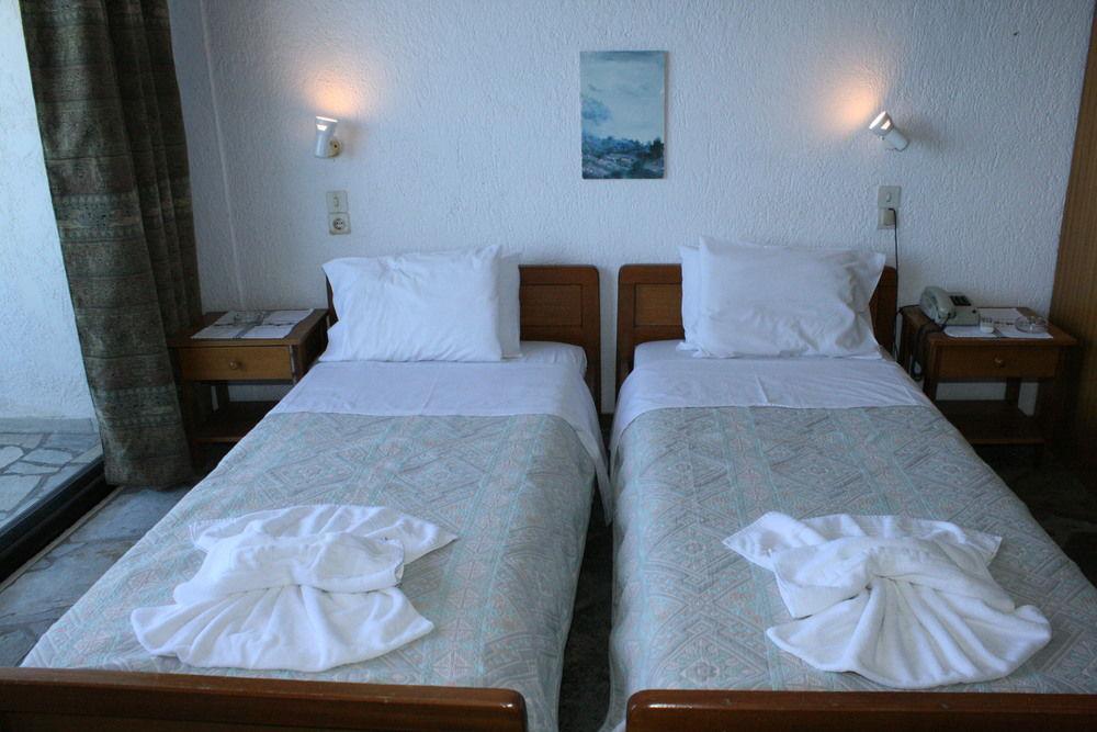 Blue Bay Apartments Hersonissos  Ngoại thất bức ảnh